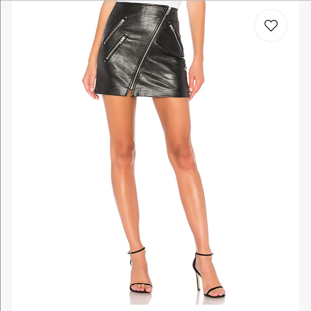 NWT BLANKNYC Vegan Leather Front Zip Mini Skirt